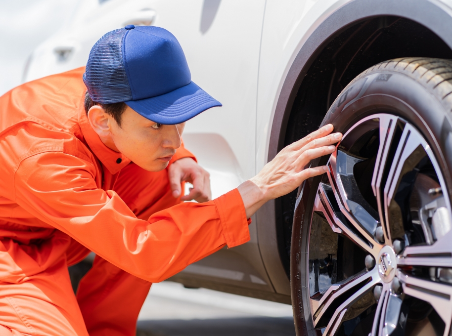 ご来店いただき、お車の状態を確認いたします。